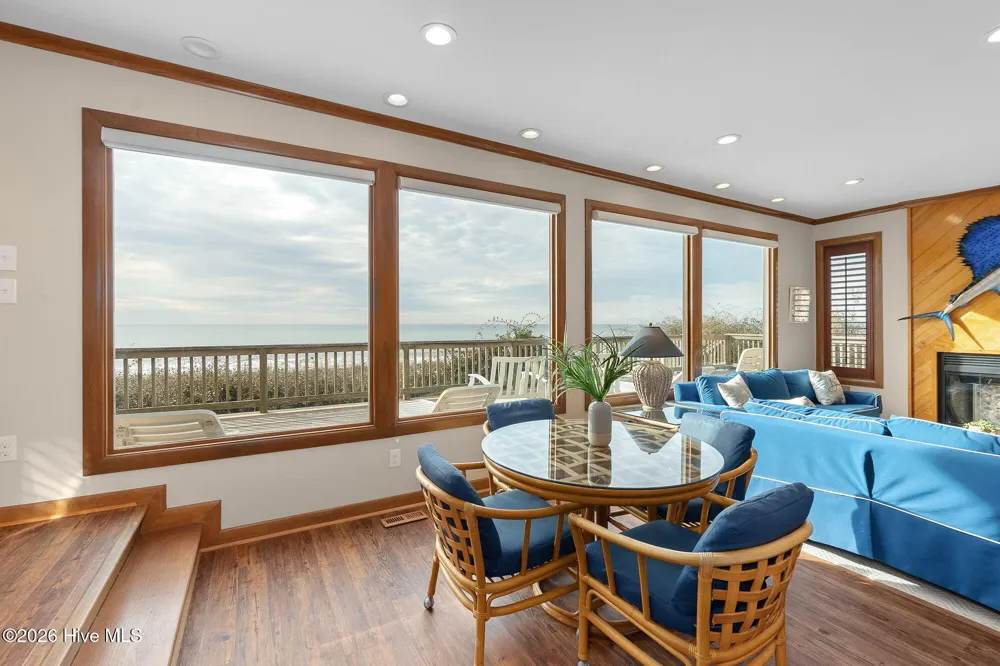 111 Dogwood Circle Pine Knoll Shores, NC 28512