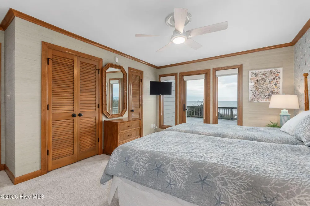 111 Dogwood Circle Pine Knoll Shores, NC 28512
