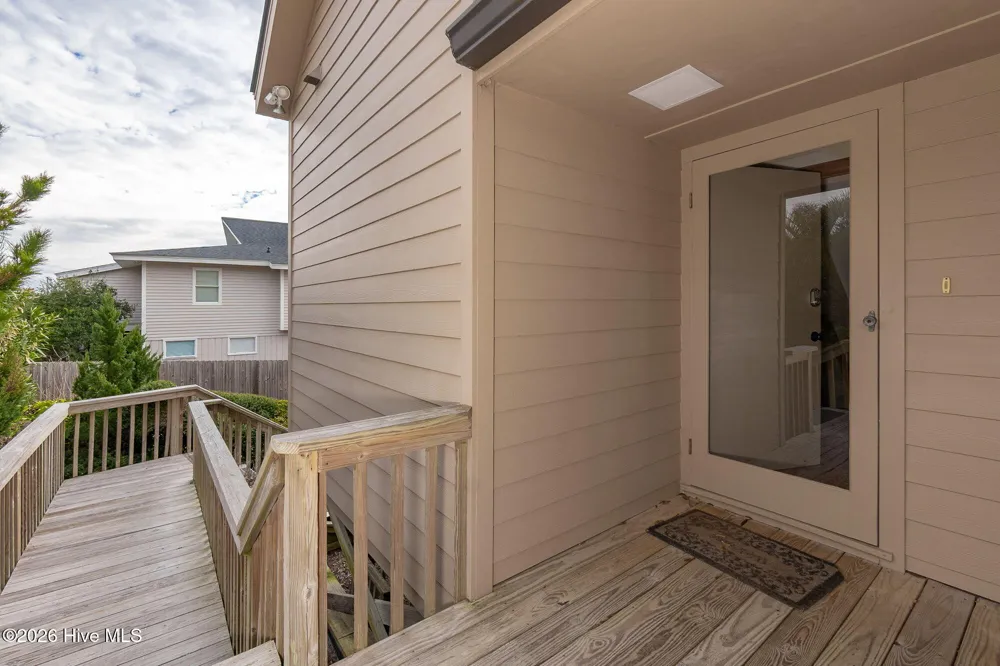 111 Dogwood Circle Pine Knoll Shores, NC 28512