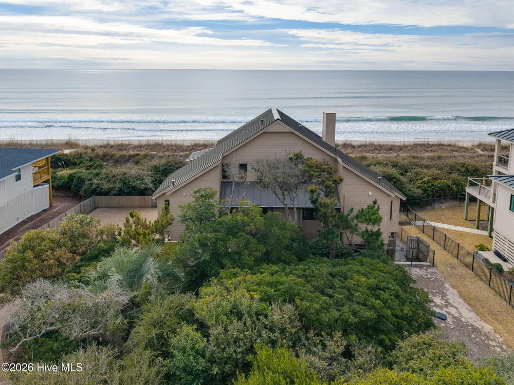 111 Dogwood Circle Pine Knoll Shores, NC 28512
