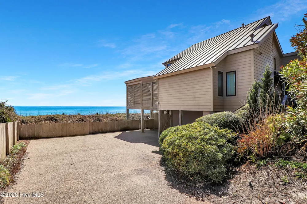 111 Dogwood Circle Pine Knoll Shores, NC 28512