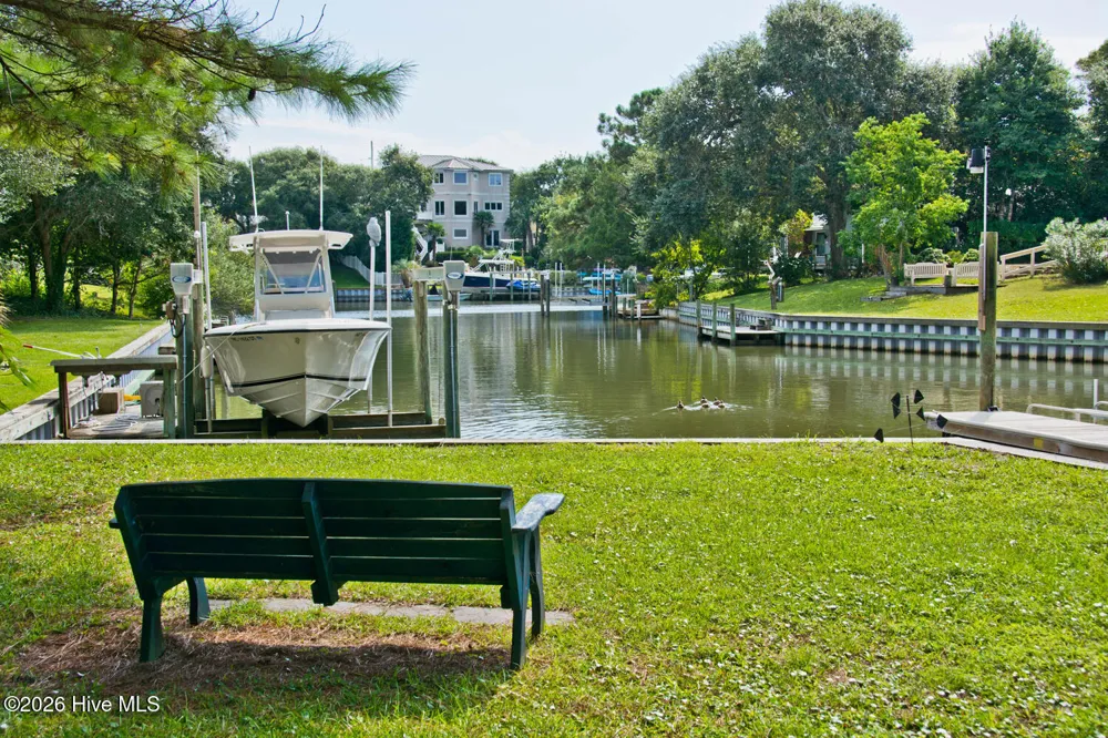 111 Dogwood Circle Pine Knoll Shores, NC 28512