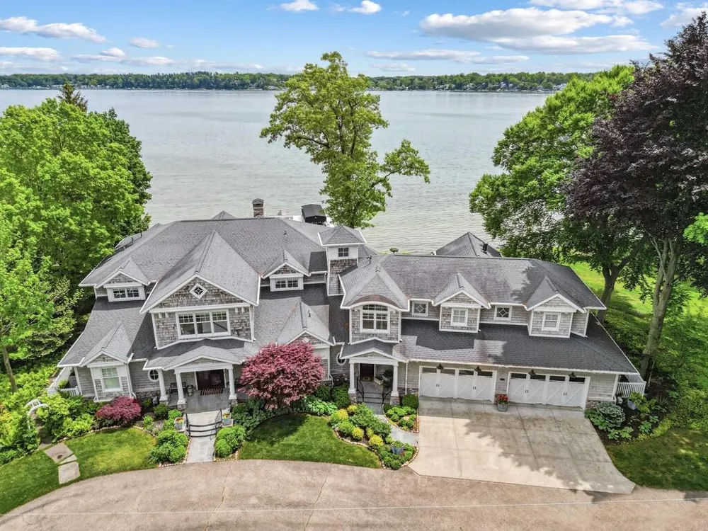 20331 Blairs View Drive White Pigeon, MI 49099