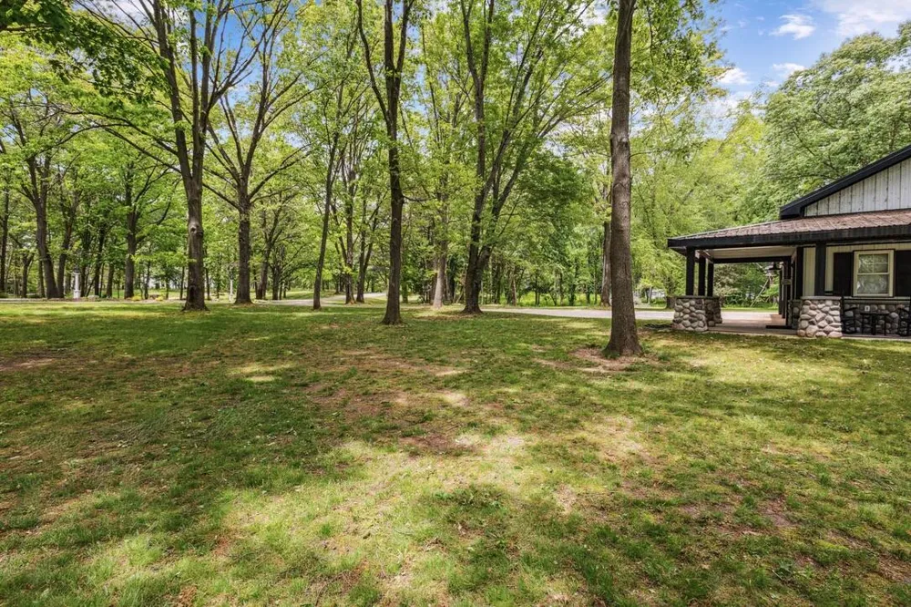 20331 Blairs View Drive White Pigeon, MI 49099