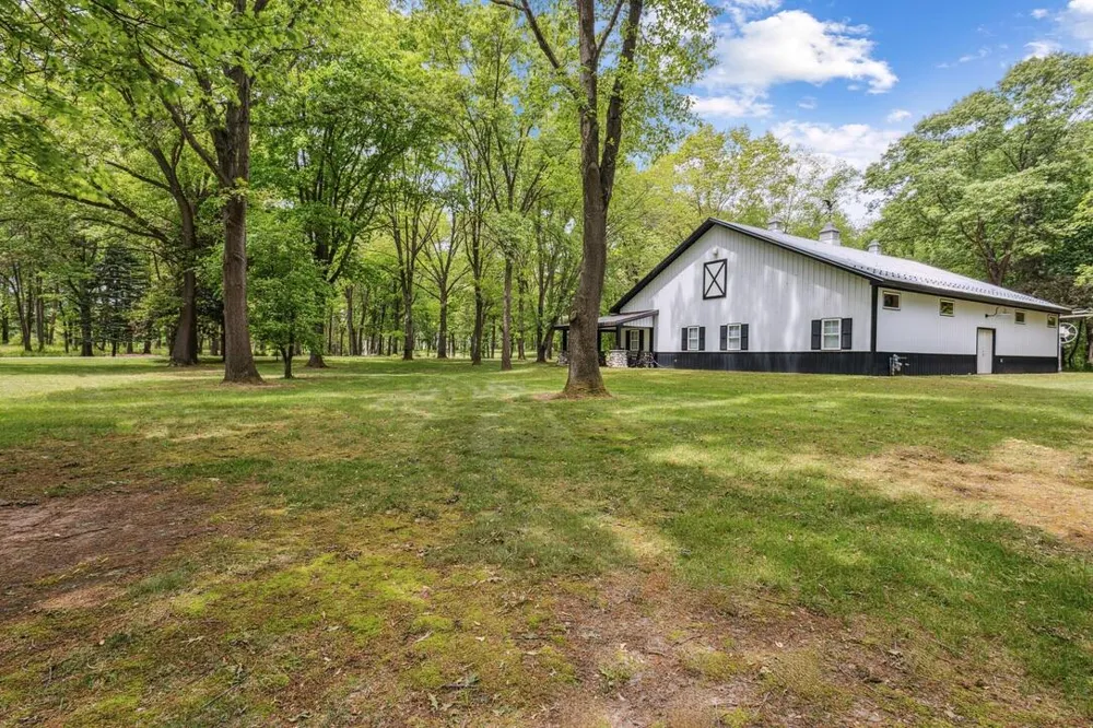 20331 Blairs View Drive White Pigeon, MI 49099
