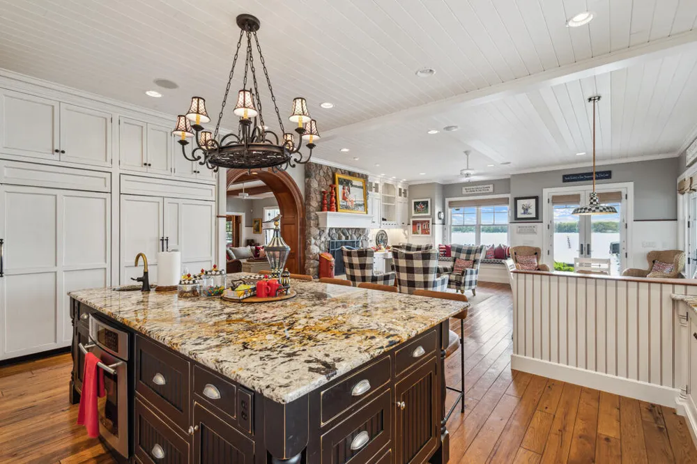 20331 Blairs View Drive White Pigeon, MI 49099