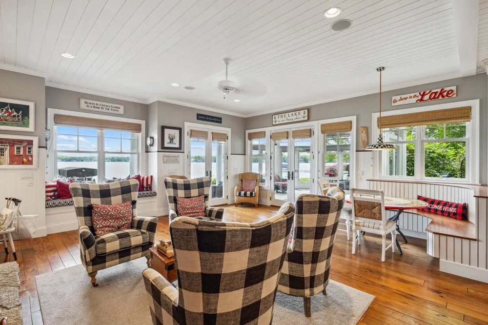 20331 Blairs View Drive White Pigeon, MI 49099
