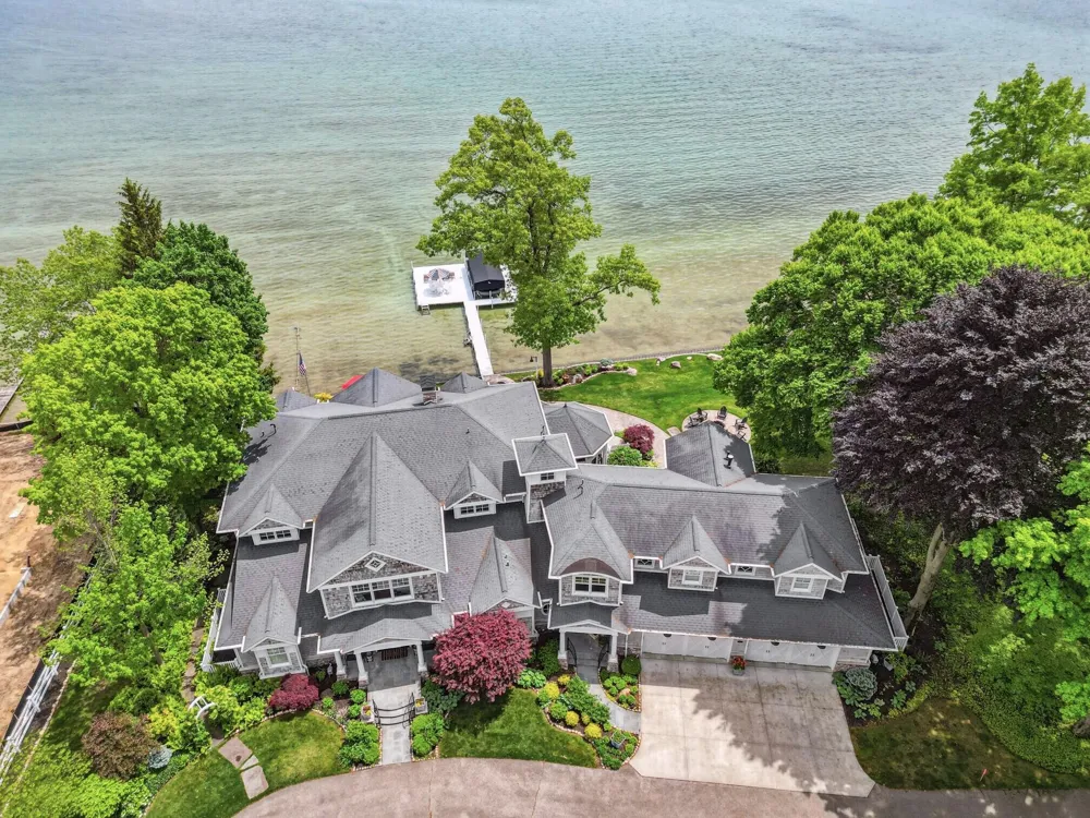 20331 Blairs View Drive White Pigeon, MI 49099