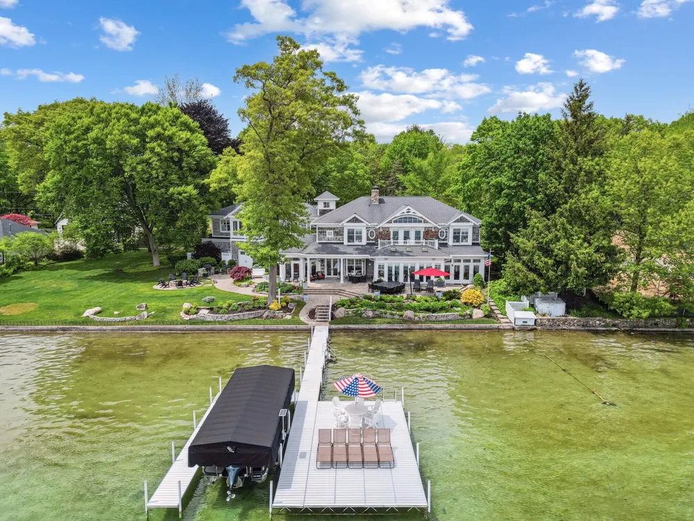 20331 Blairs View Drive White Pigeon, MI 49099