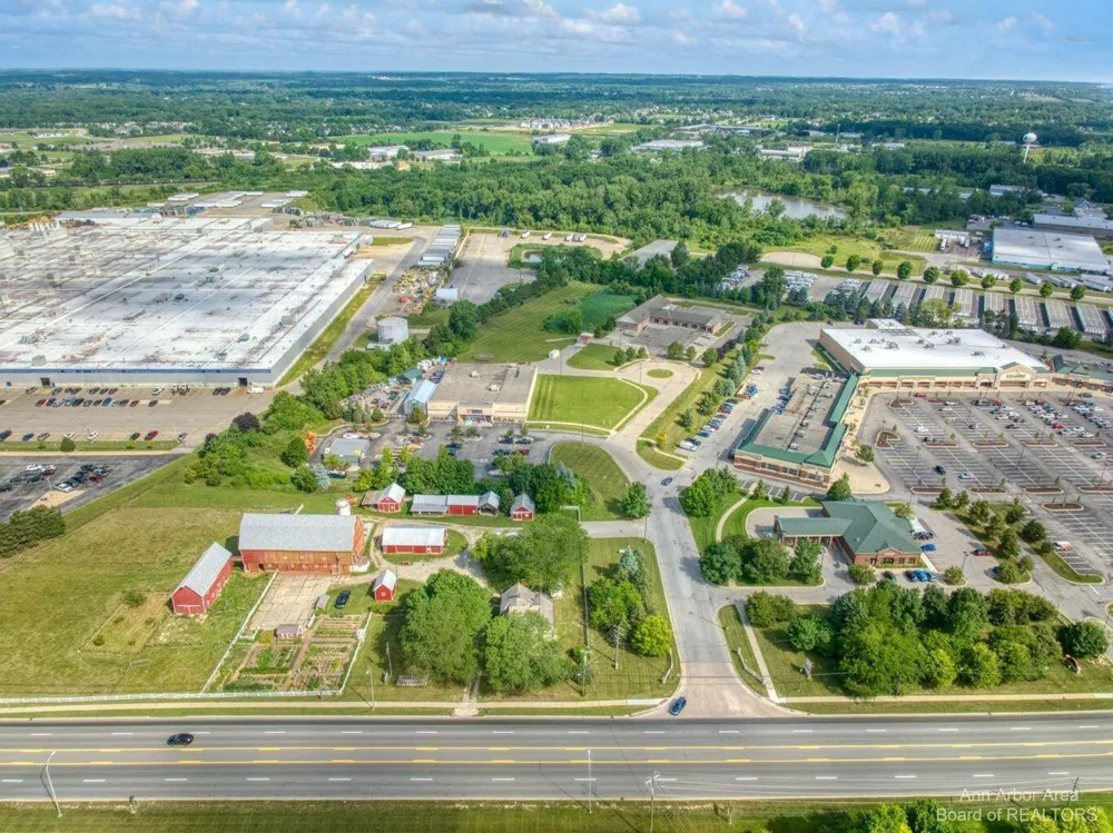 7608 E Michigan Avenue Saline, MI 48176