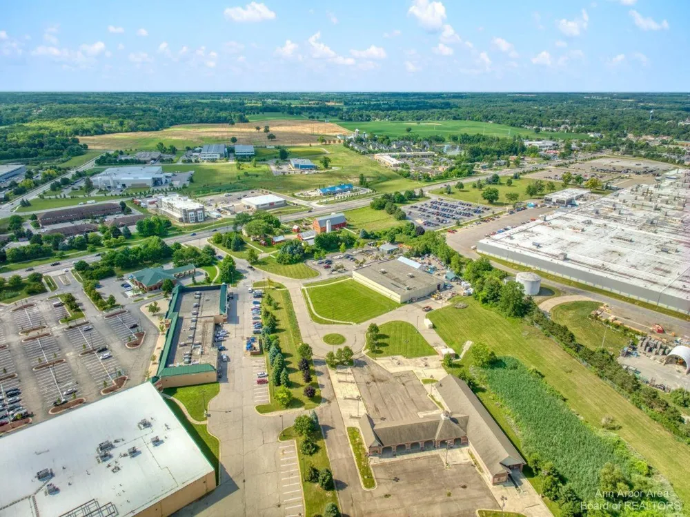 7608 E Michigan Avenue Saline, MI 48176