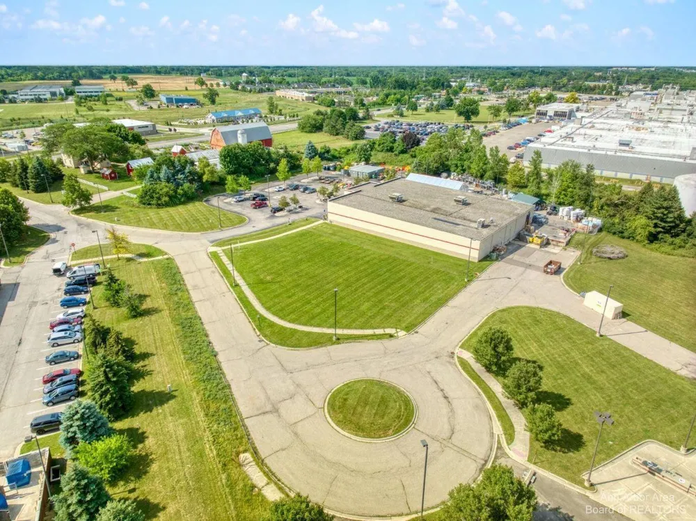 7608 E Michigan Avenue Saline, MI 48176