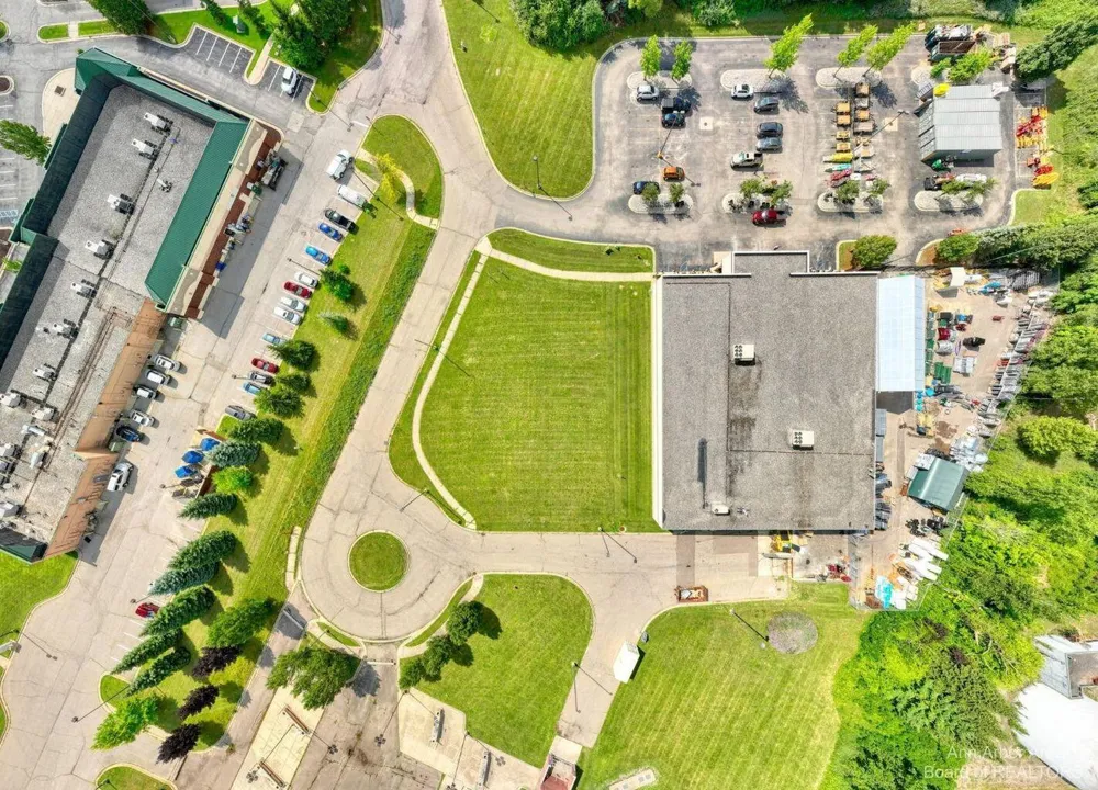 7608 E Michigan Avenue Saline, MI 48176