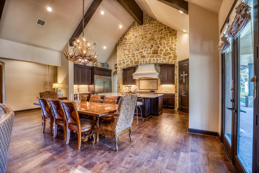 3336 County Road 326 Lexington, TX 78947