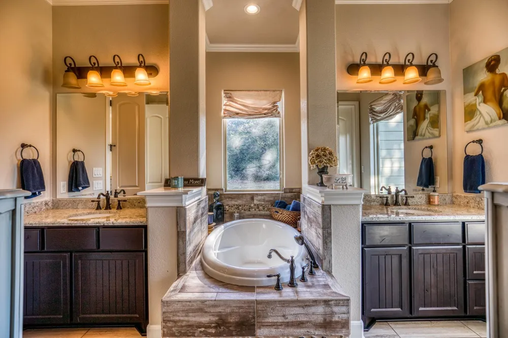 3336 County Road 326 Lexington, TX 78947