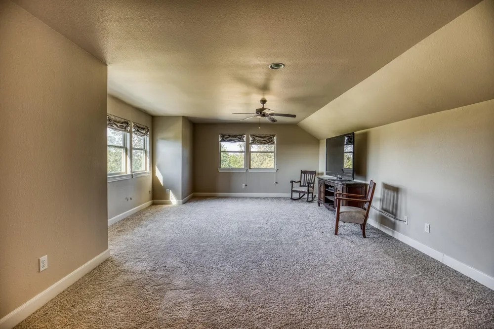 3336 County Road 326 Lexington, TX 78947