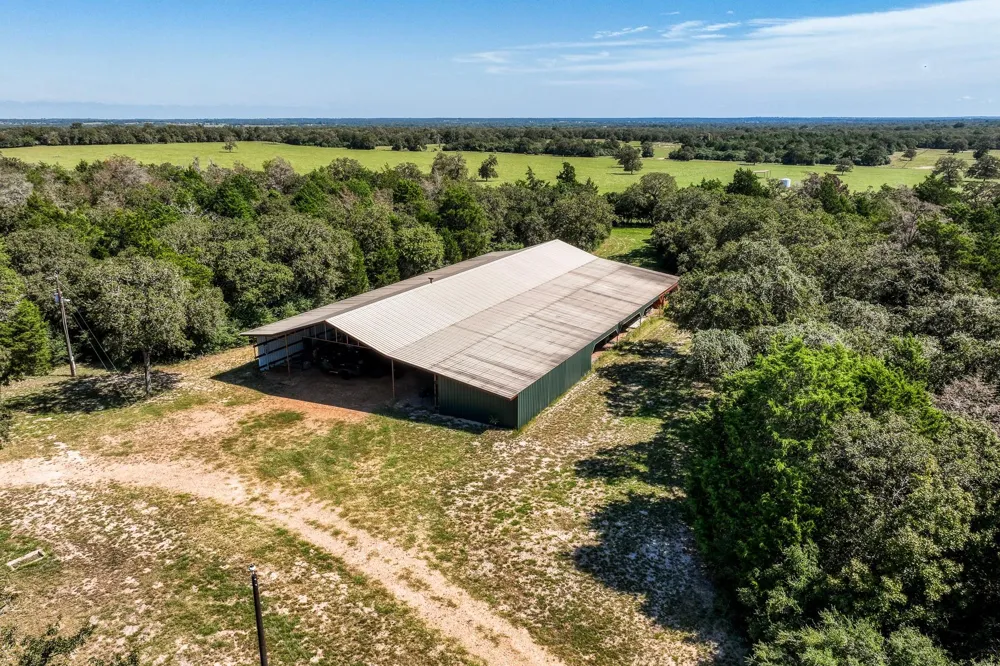 3336 County Road 326 Lexington, TX 78947