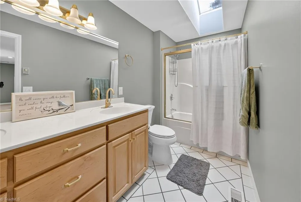 233 Lakeview Place #D-2 Jefferson, NC 27640