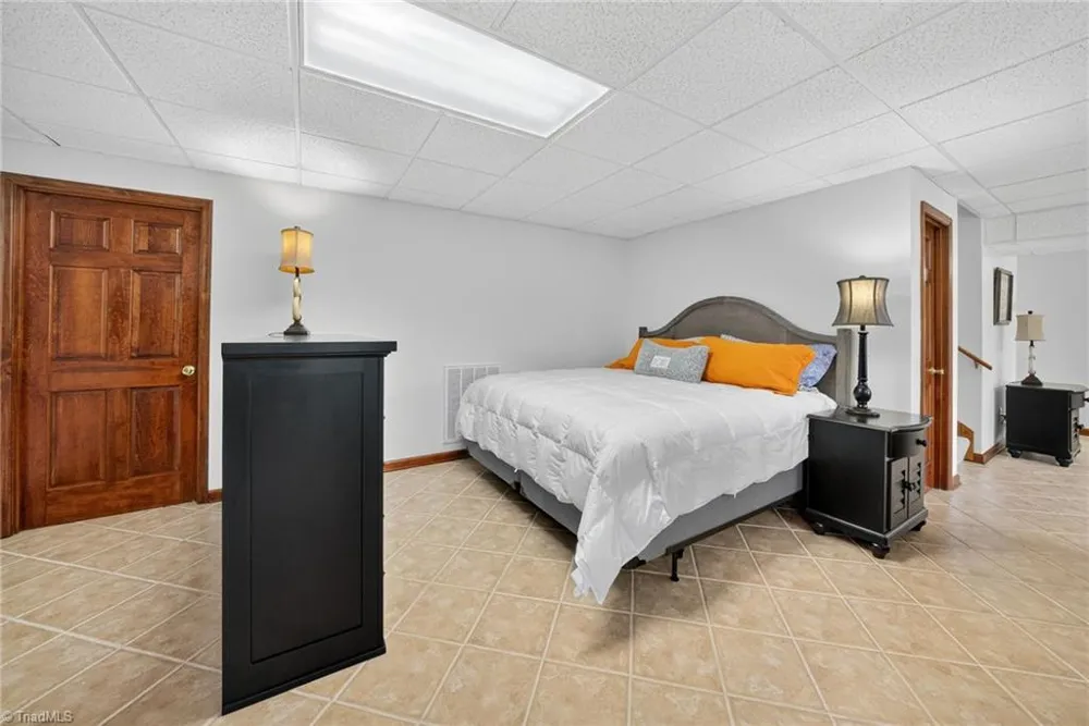 233 Lakeview Place #D-2 Jefferson, NC 27640
