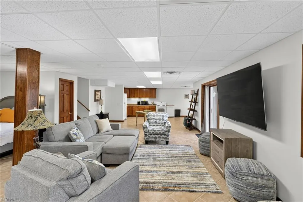 233 Lakeview Place #D-2 Jefferson, NC 27640