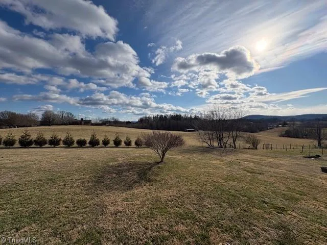927 Shingle Gap Road Purlear, NC 28665