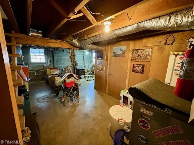 927 Shingle Gap Road Purlear, NC 28665