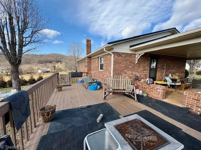927 Shingle Gap Road Purlear, NC 28665