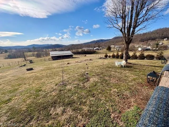927 Shingle Gap Road Purlear, NC 28665