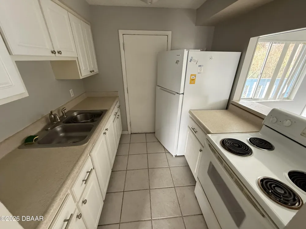 1850 S Park Avenue #B6 Titusville, FL 32780