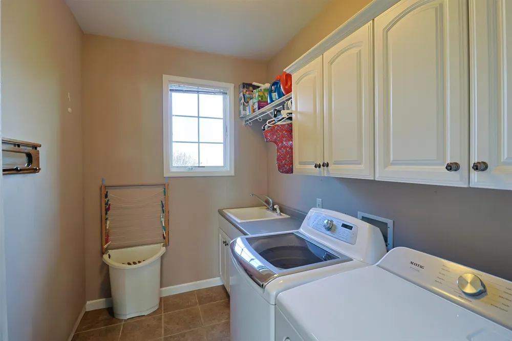 956 E Remus Road Union Charter Township, MI 48858