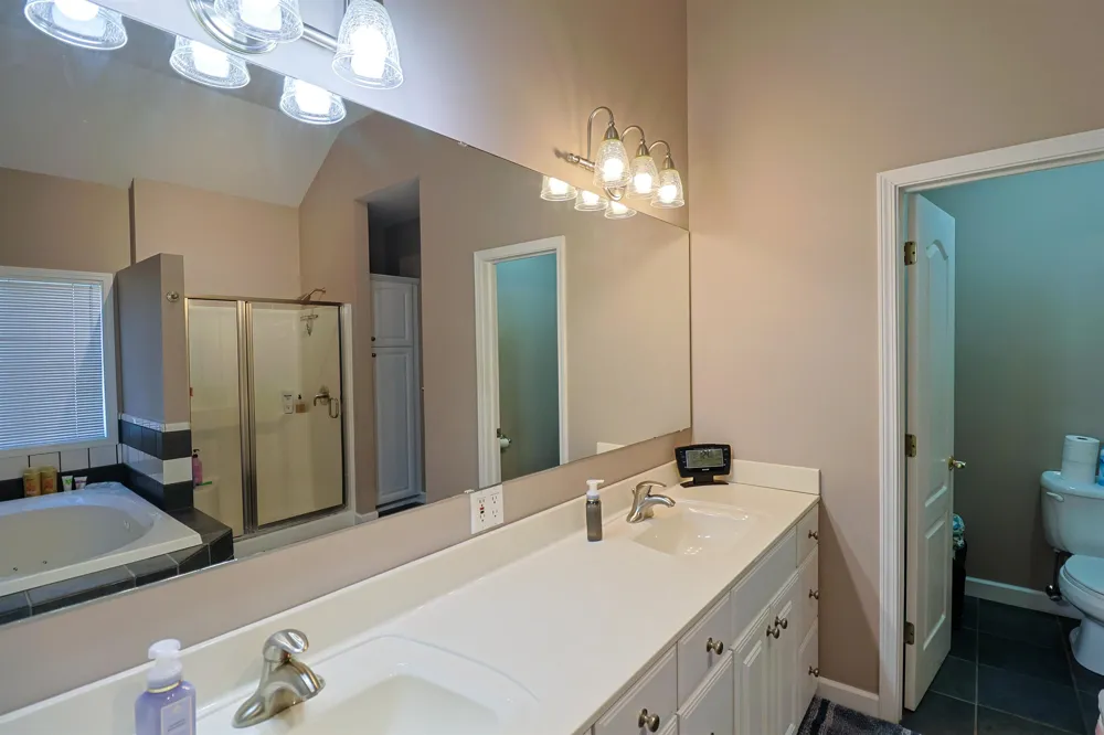 956 E Remus Road Union Charter Township, MI 48858