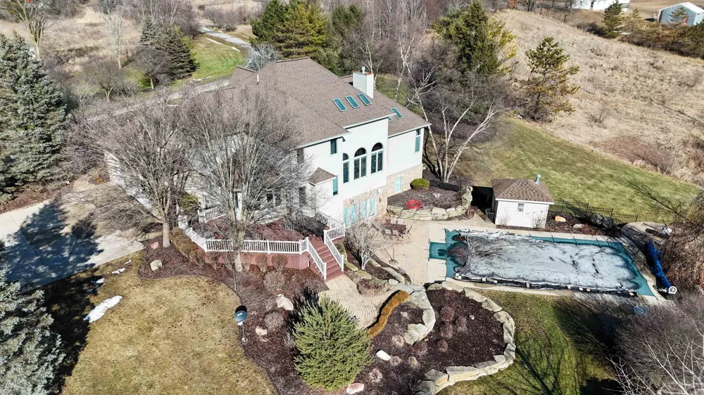 956 E Remus Road Union Charter Township, MI 48858
