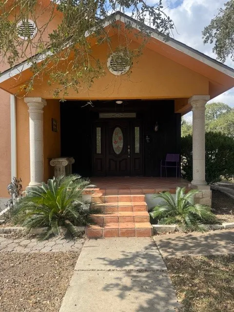 600 Pecan Avenue Luling, TX 78648