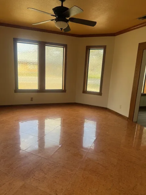600 Pecan Avenue Luling, TX 78648