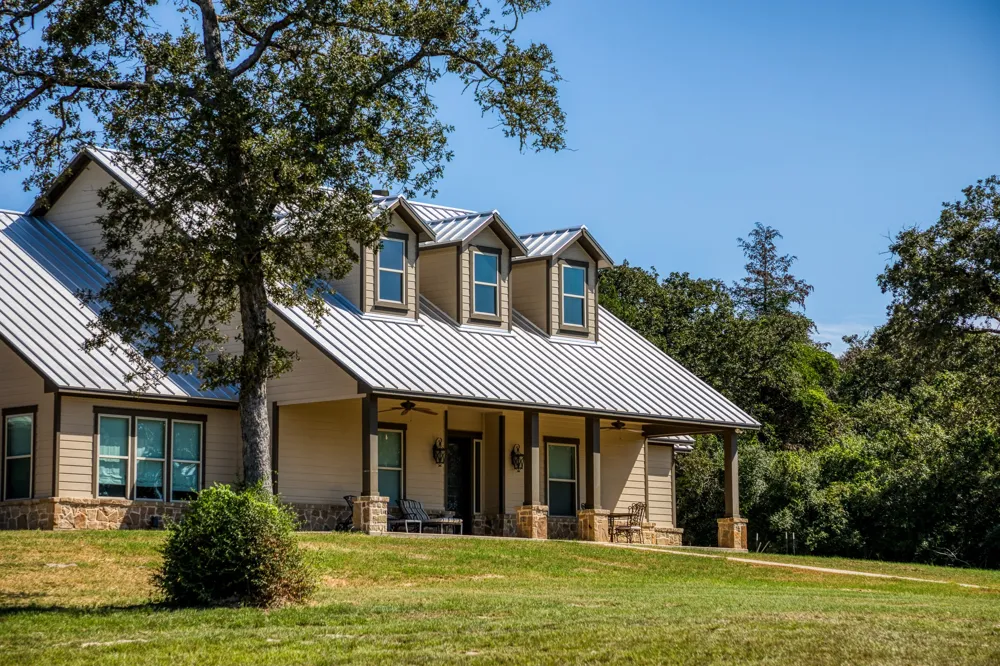 3336 County Road 326 Lexington, TX 78947