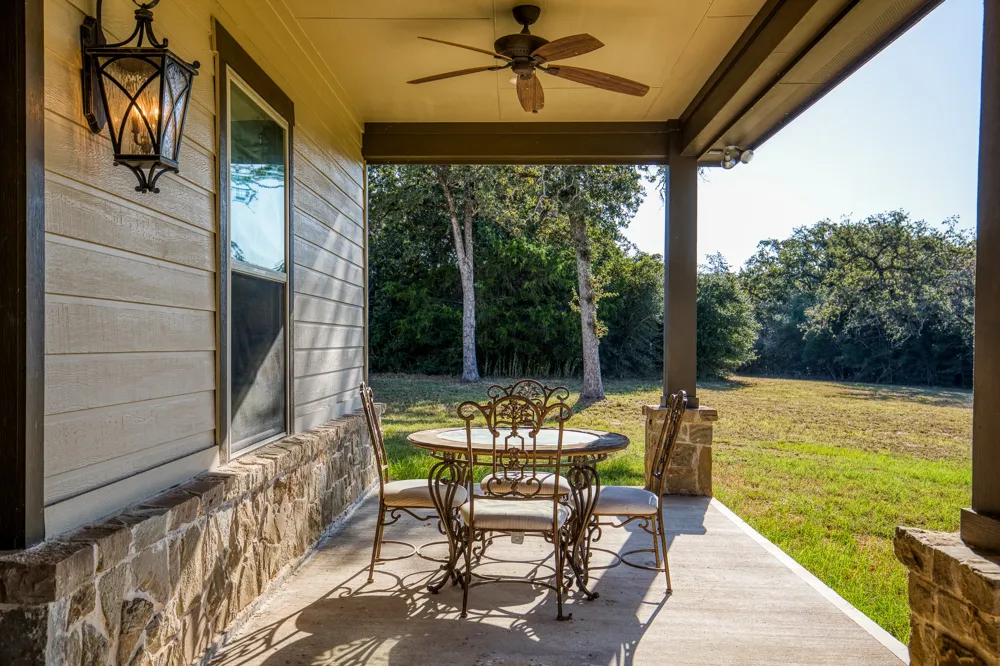 3336 County Road 326 Lexington, TX 78947