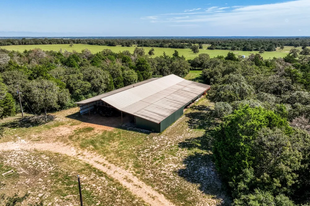 3336 County Road 326 Lexington, TX 78947