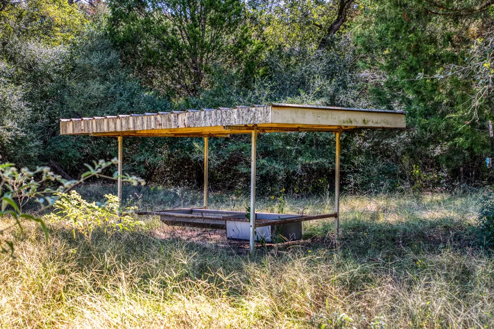 3336 County Road 326 Lexington, TX 78947