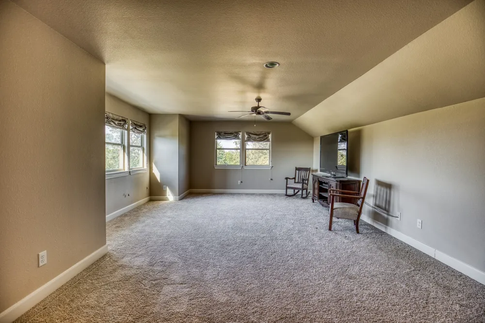 3336 County Road 326 Lexington, TX 78947