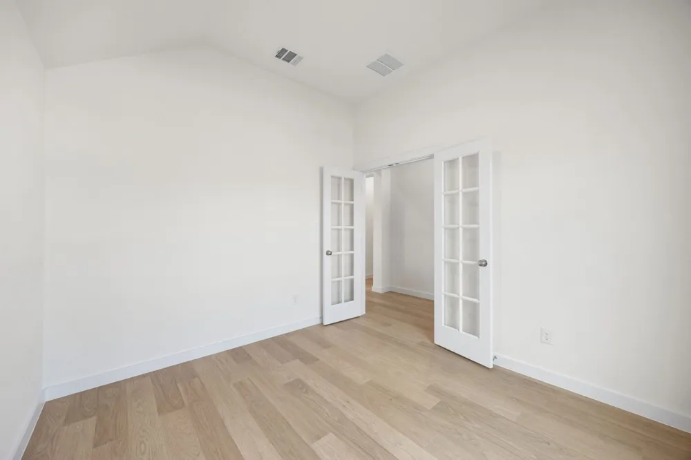 102 Malibu Hutto, TX 78634