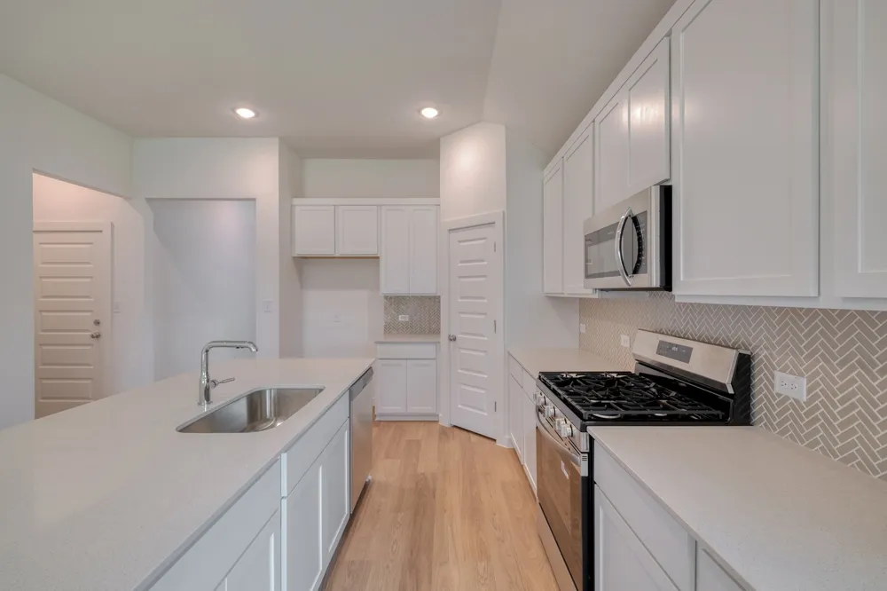 102 Malibu Hutto, TX 78634