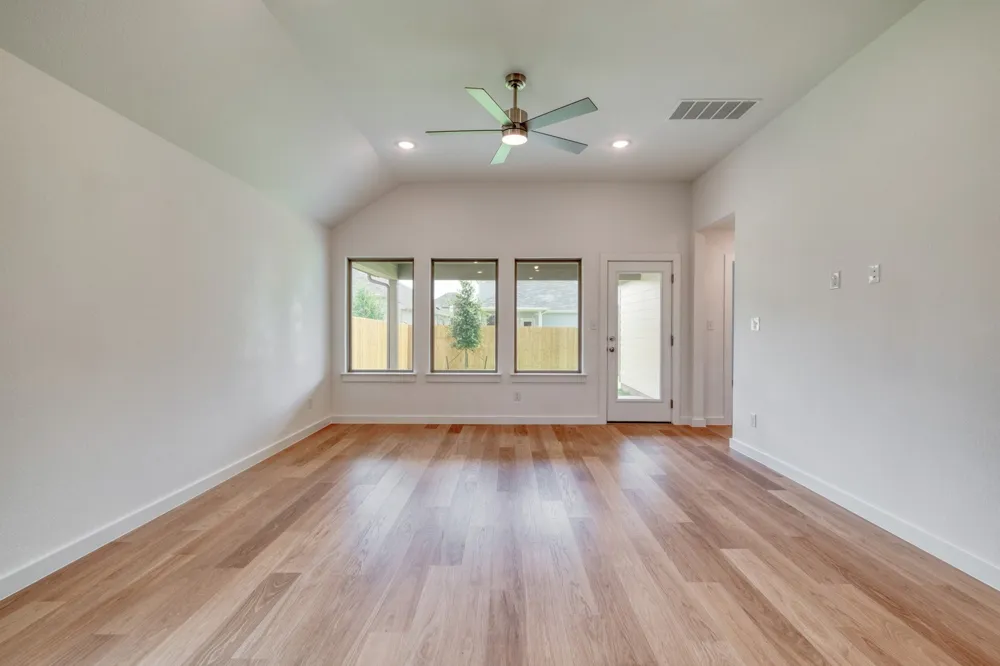 102 Malibu Hutto, TX 78634