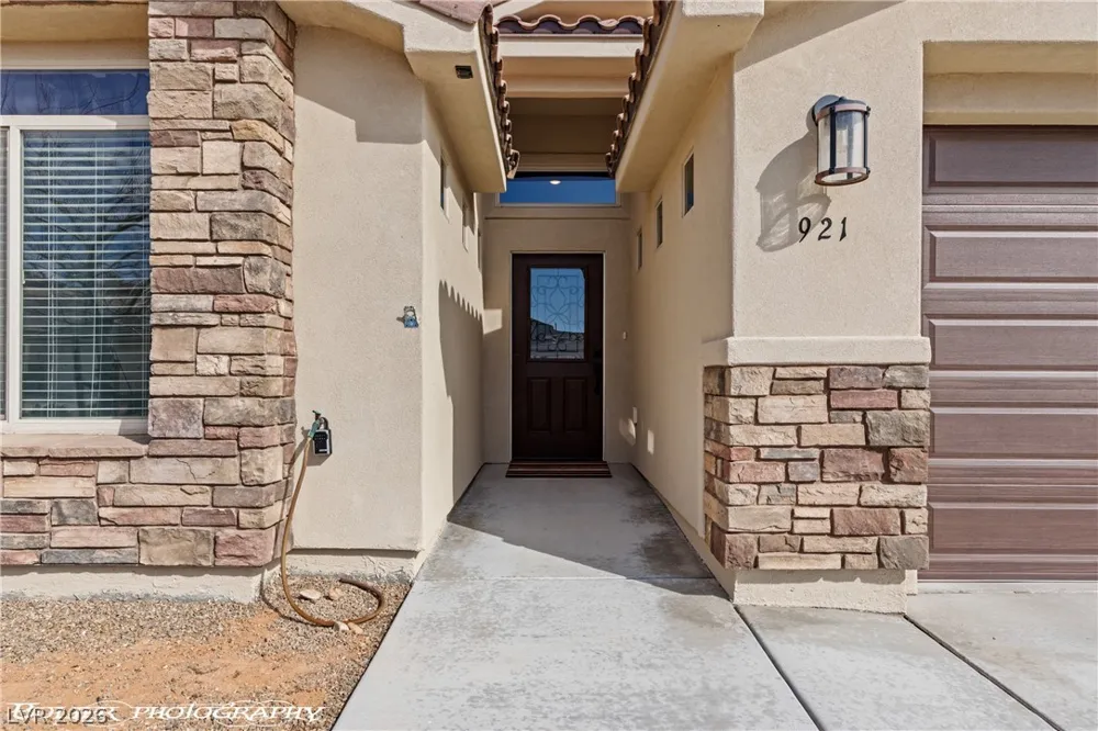 921 Shadow Hawk Ridge Mesquite, NV 89027