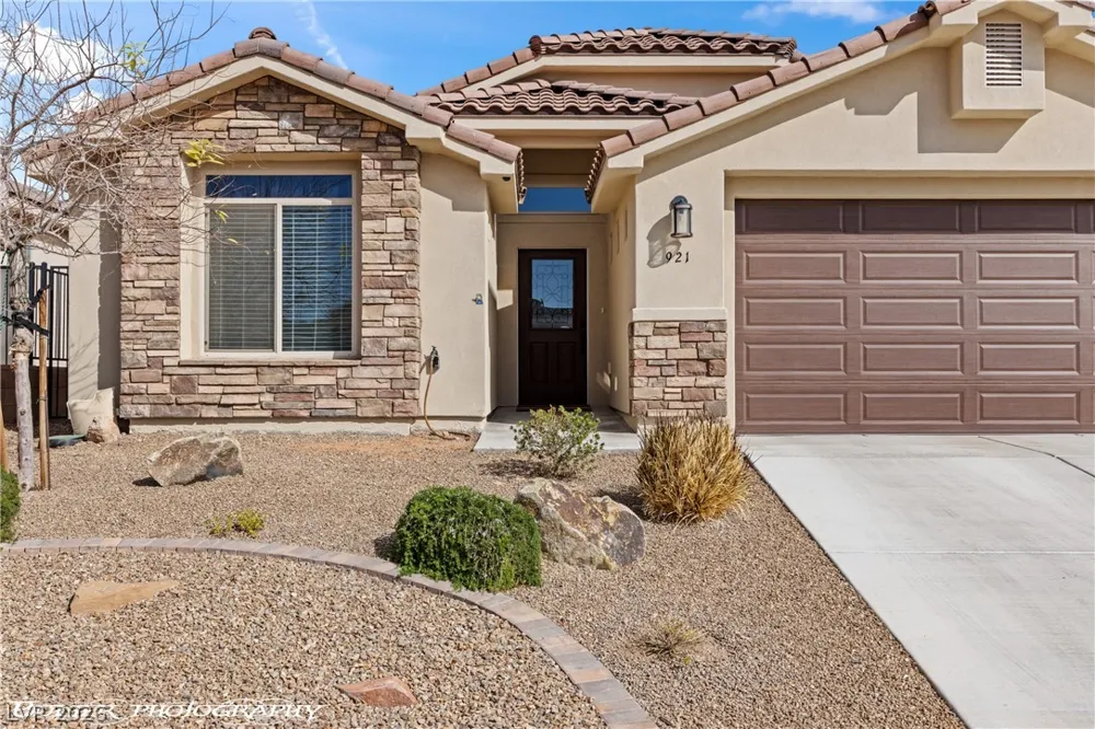 921 Shadow Hawk Ridge Mesquite, NV 89027