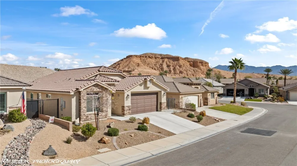 921 Shadow Hawk Ridge Mesquite, NV 89027
