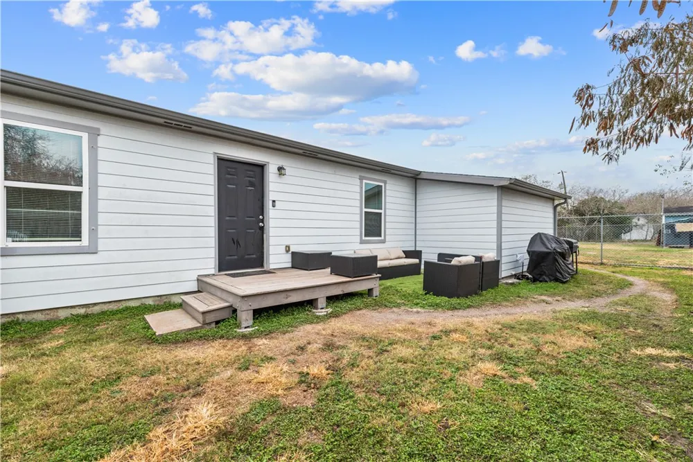 3009 Blake Corpus Christi, TX 78405