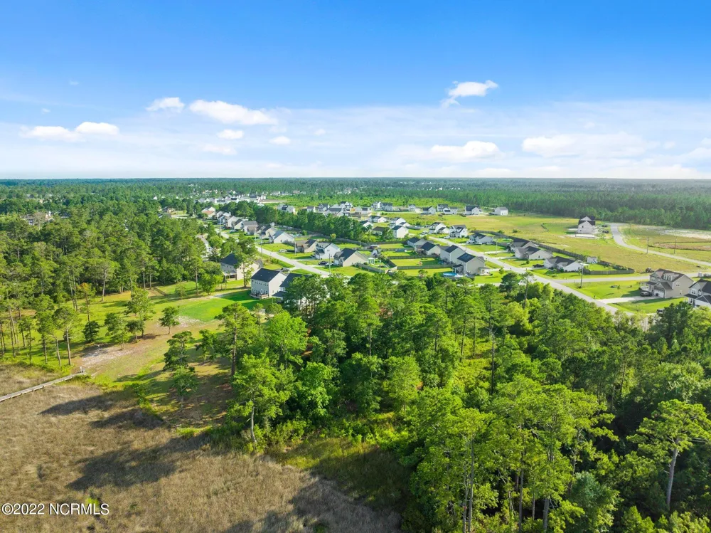 276 E Ivybridge Drive Hubert, NC 28539