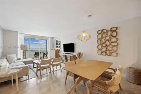 1830 S OCEAN DR #2811