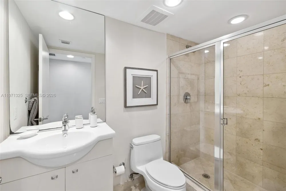 1830 S OCEAN DR #2811 Hallandale Beach, FL 33009