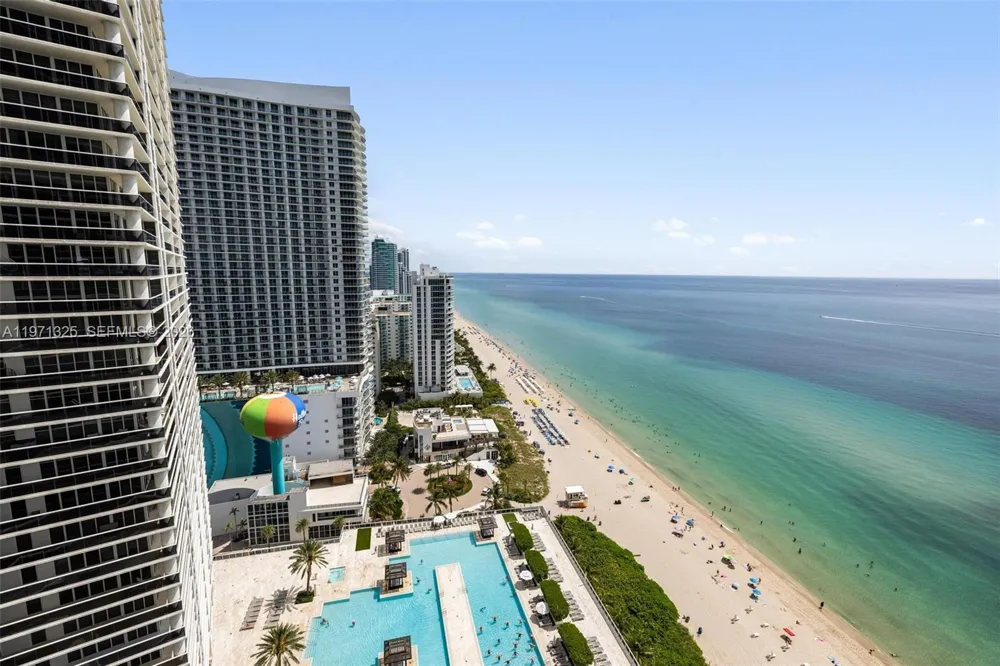 1830 S OCEAN DR #2811 Hallandale Beach, FL 33009
